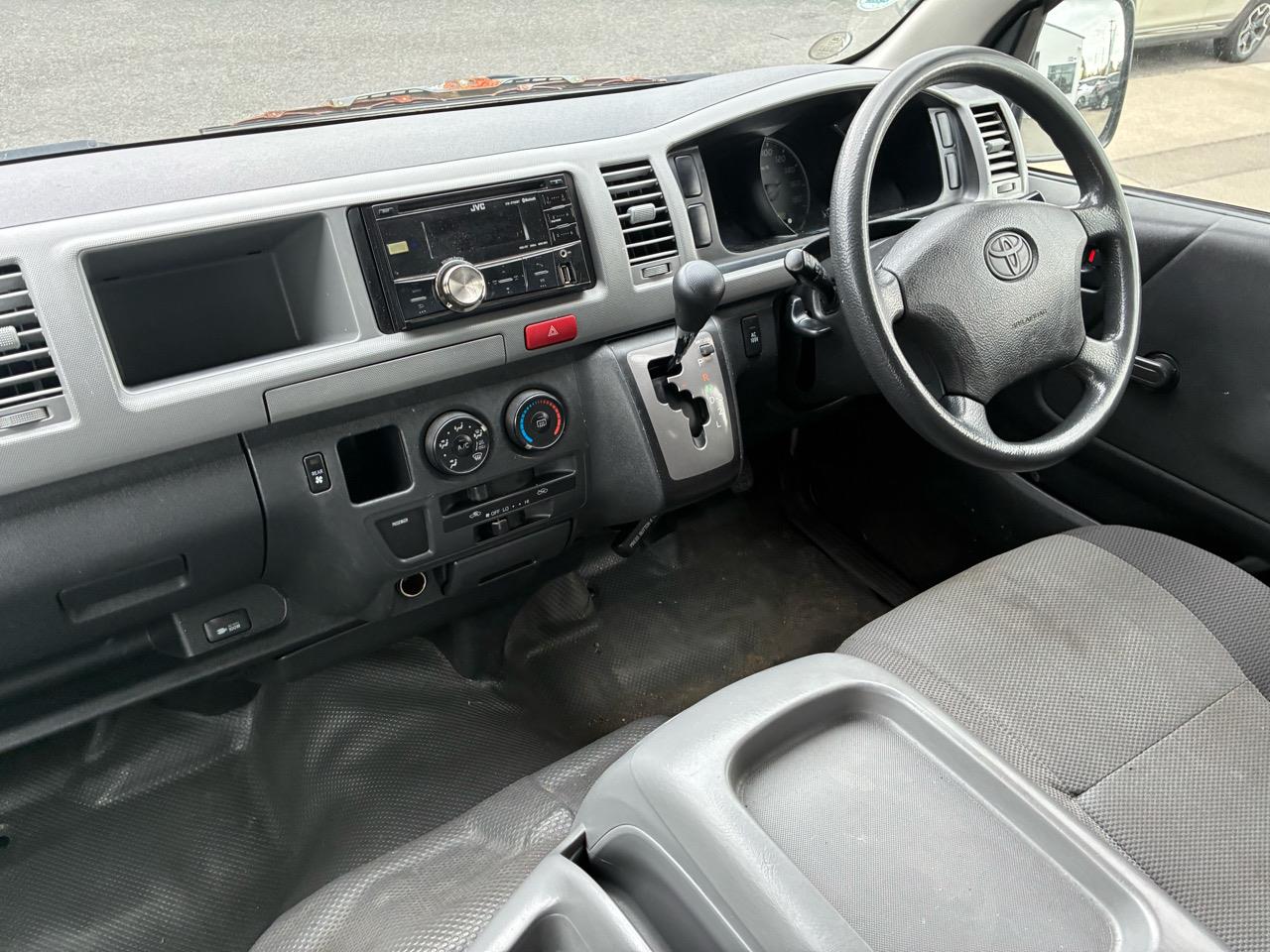 2005 Toyota Hiace
