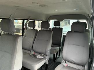 2005 Toyota Hiace - Thumbnail