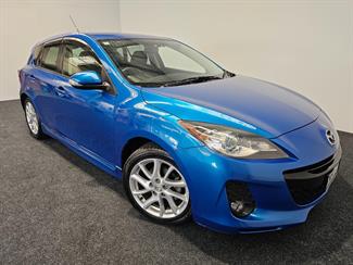 2011 Mazda AXELA - Thumbnail