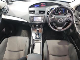 2011 Mazda AXELA - Thumbnail