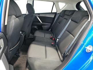 2011 Mazda AXELA - Thumbnail