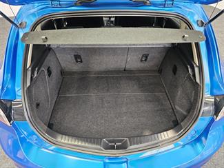 2011 Mazda AXELA - Thumbnail