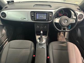 2013 Volkswagen Beetle - Thumbnail