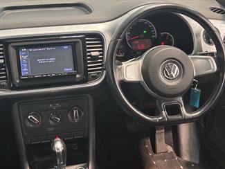 2013 Volkswagen Beetle - Thumbnail