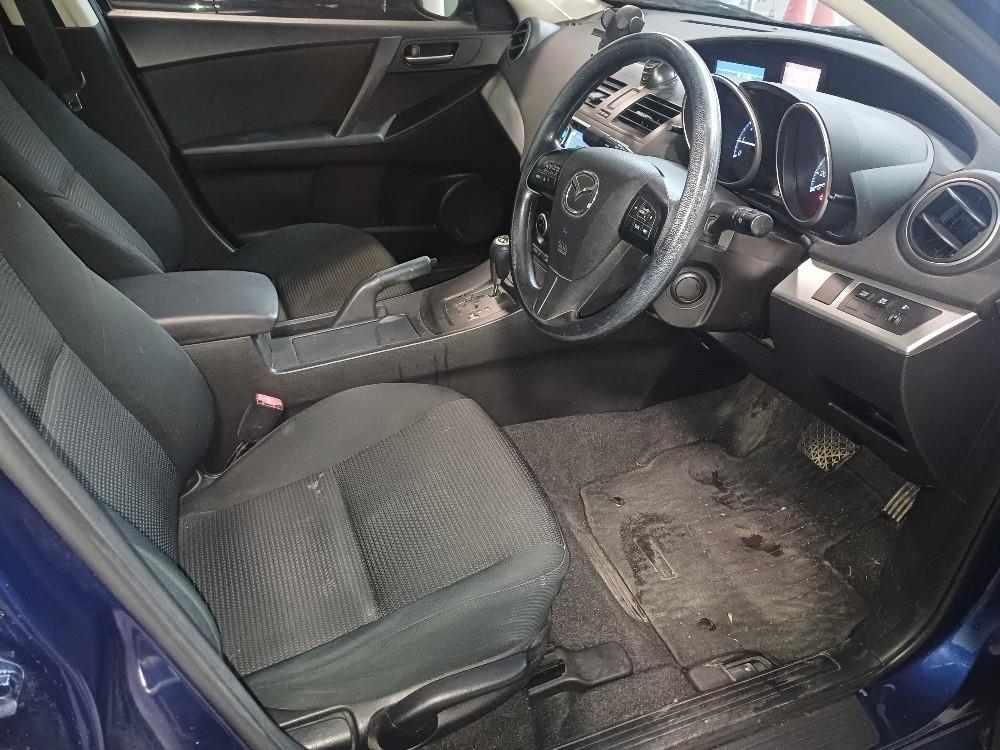 2012 Mazda AXELA