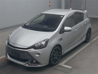 2015 Toyota AQUA - Thumbnail