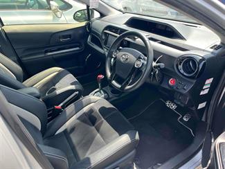 2015 Toyota AQUA - Thumbnail