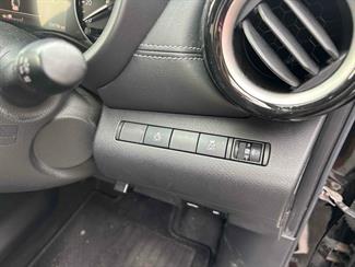 2021 Nissan KICKS - Thumbnail