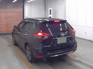 2017 Nissan X-TRAIL - Thumbnail