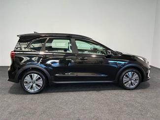 2024 Kia Niro Plus - Thumbnail