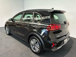 2024 Kia Niro Plus - Thumbnail