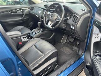 2022 Nissan X-TRAIL - Thumbnail