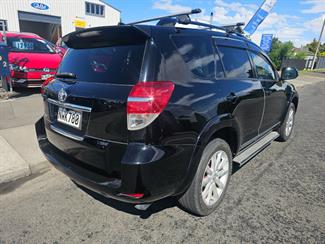 2010 Toyota VANGUARD - Thumbnail