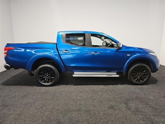 2017 Mitsubishi Triton - Thumbnail