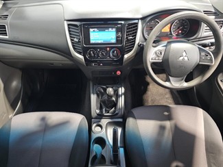 2017 Mitsubishi Triton - Thumbnail