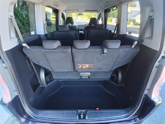 2013 Honda STEP WAGON - Thumbnail