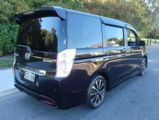 2013 Honda STEP WAGON - Thumbnail