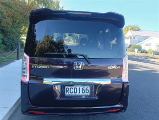 2013 Honda STEP WAGON - Thumbnail
