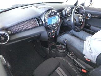 2015 Mini Cooper - Thumbnail