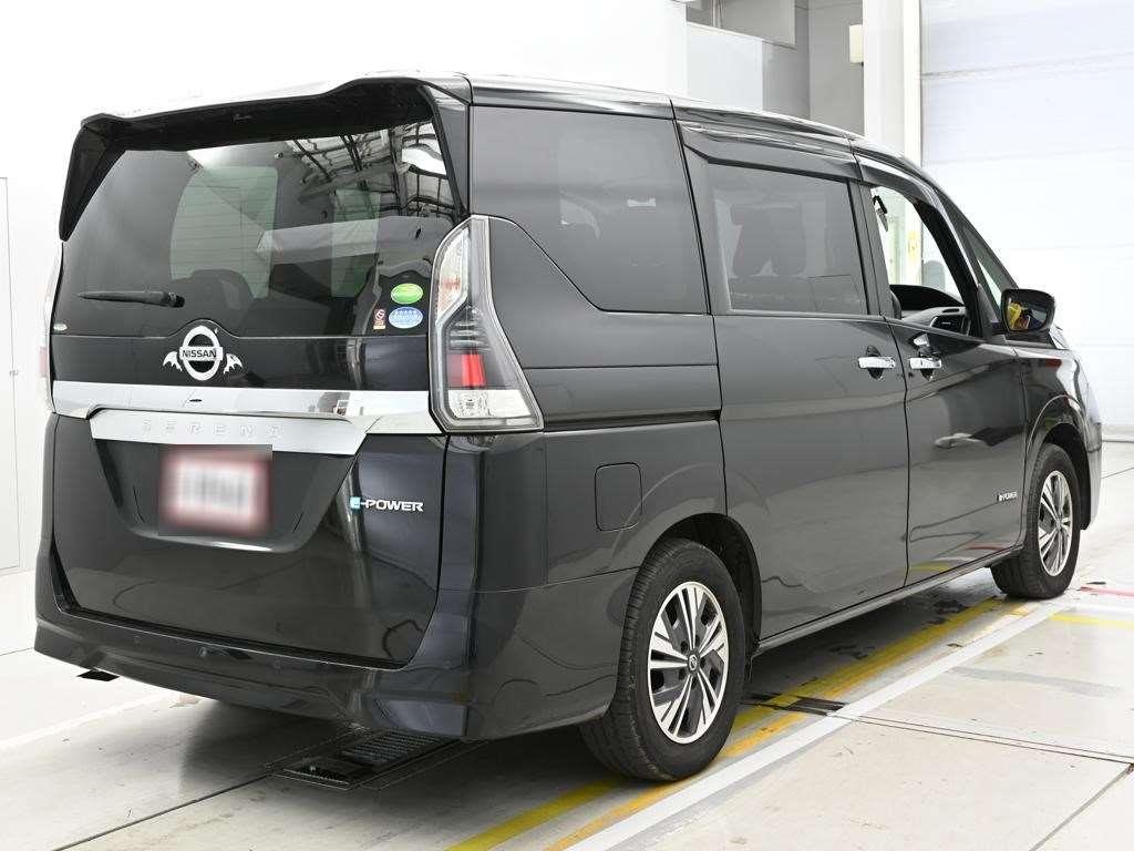 2021 Nissan SERENA