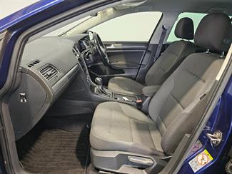 2020 Volkswagen Golf - Thumbnail