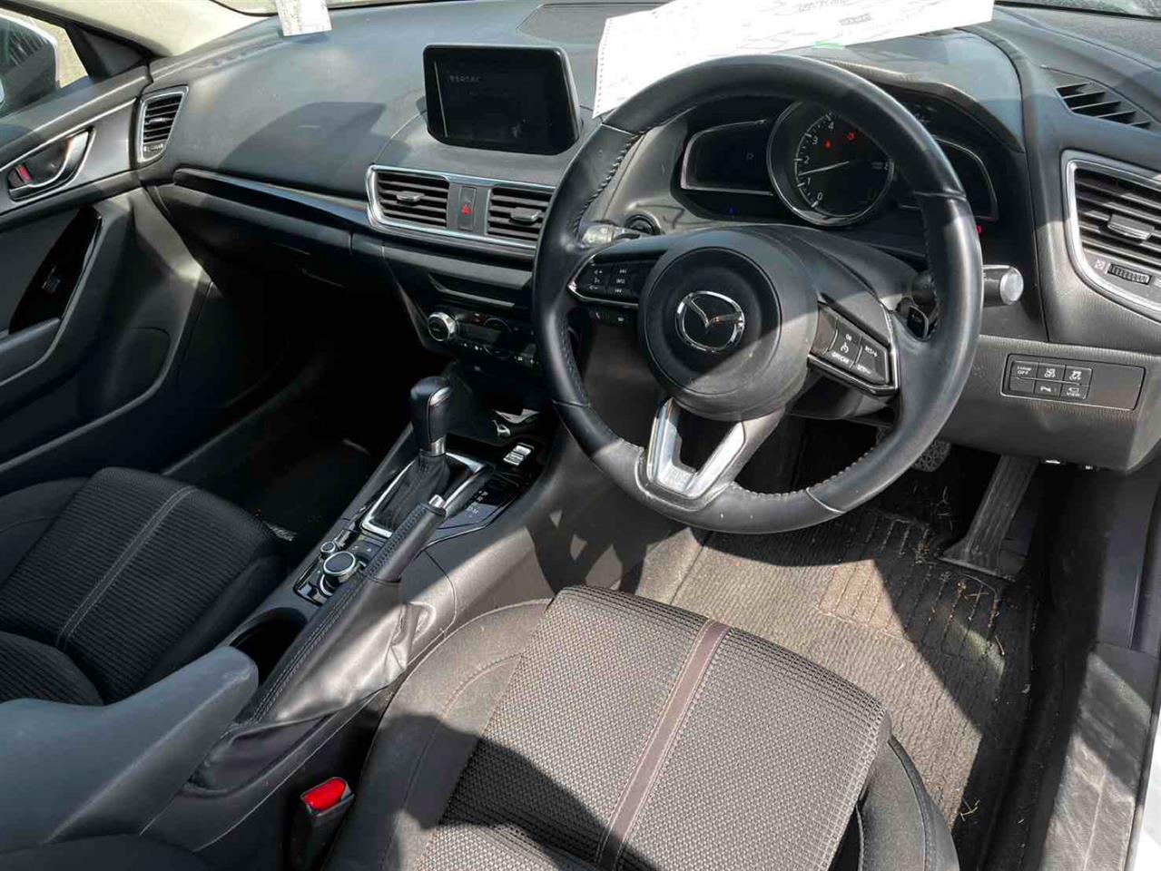 2017 Mazda AXELA