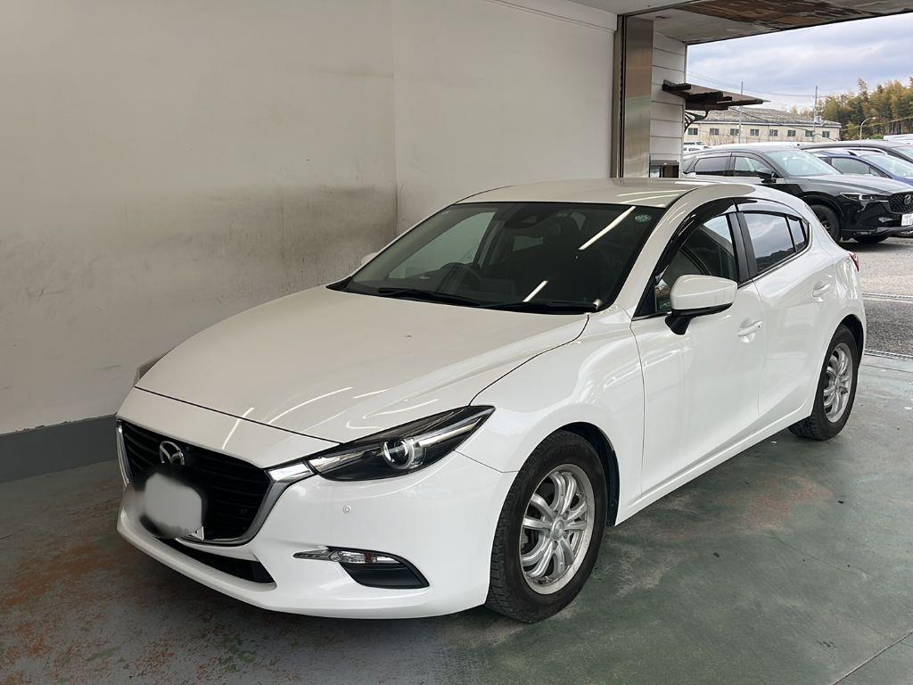 2017 Mazda AXELA