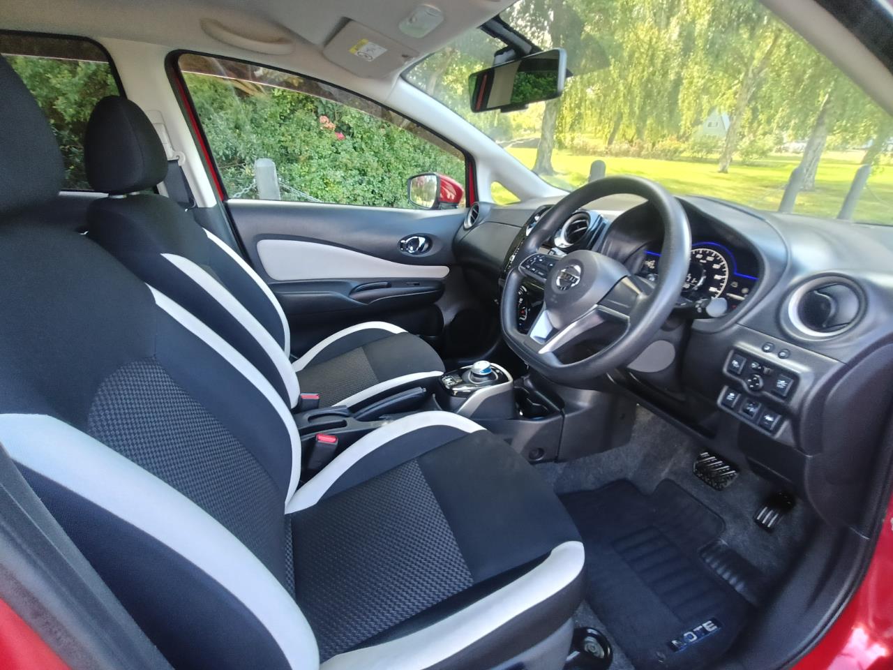 2016 Nissan NOTE