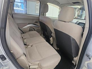 2008 Mitsubishi OUTLANDER - Thumbnail