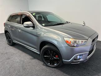 2010 Mitsubishi RVR - Thumbnail