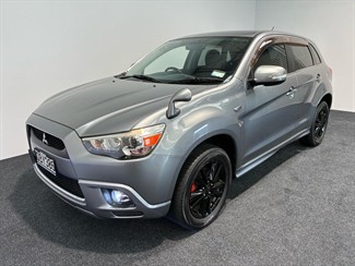 2010 Mitsubishi RVR - Thumbnail