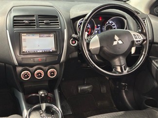 2010 Mitsubishi RVR - Thumbnail