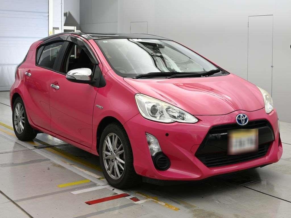 2016 Toyota AQUA