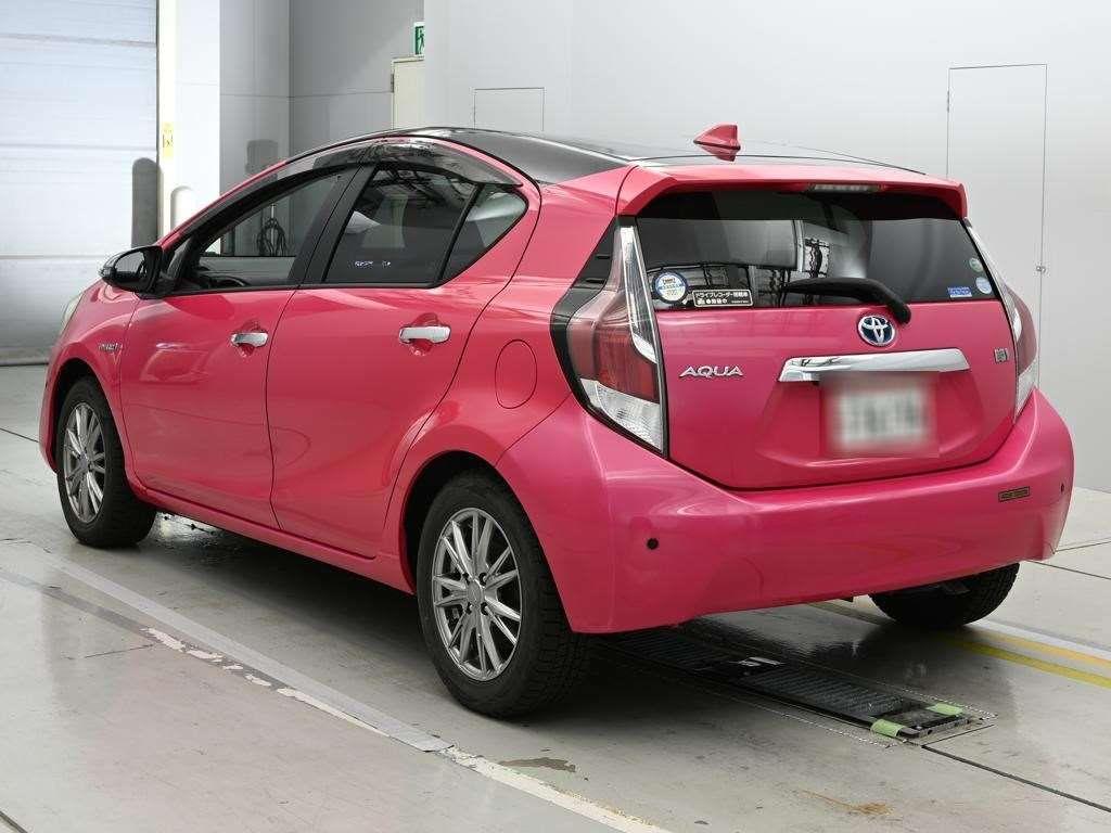 2016 Toyota AQUA
