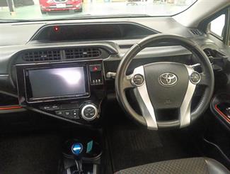 2015 Toyota AQUA - Thumbnail