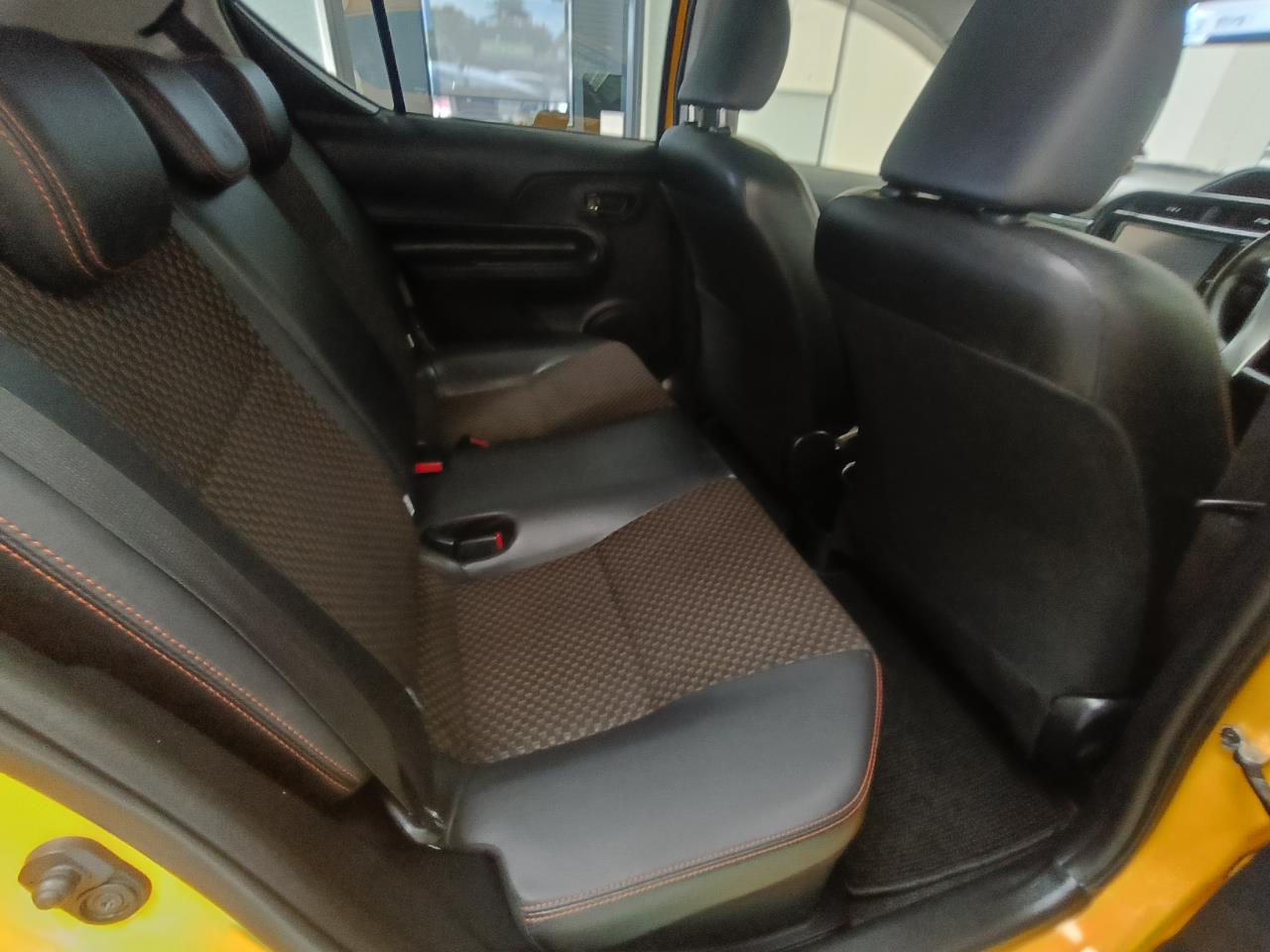 2015 Toyota AQUA