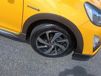 2015 Toyota AQUA - Thumbnail