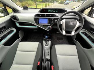 2012 Toyota AQUA - Thumbnail