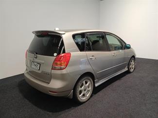 2003 Toyota Spacio - Thumbnail