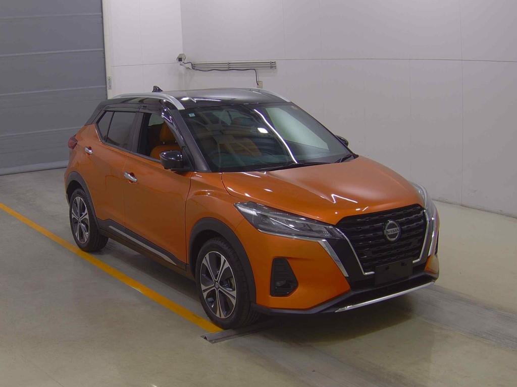 2022 Nissan KICKS