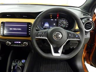 2022 Nissan KICKS - Thumbnail