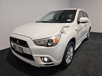 2011 Mitsubishi RVR - Thumbnail