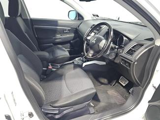 2011 Mitsubishi RVR - Thumbnail