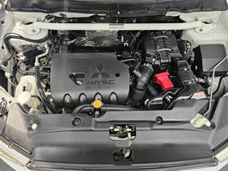 2011 Mitsubishi RVR - Thumbnail
