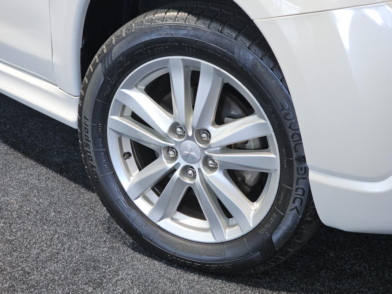 2011 Mitsubishi RVR