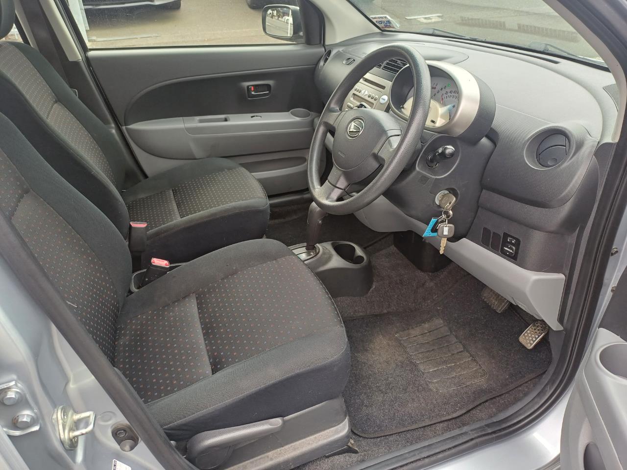 2008 Daihatsu Sirion