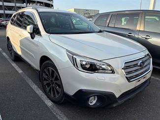 2016 Subaru Outback - Thumbnail