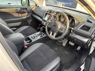 2016 Subaru Outback - Thumbnail