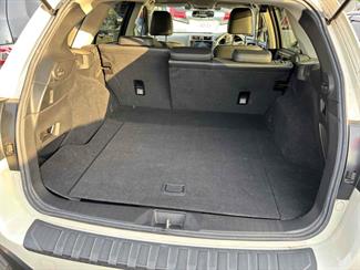 2016 Subaru Outback - Thumbnail
