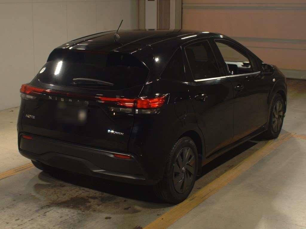 2022 Nissan NOTE